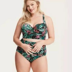 Torrid Swim Top 🌺 Size 12-14 (0 Torrid)